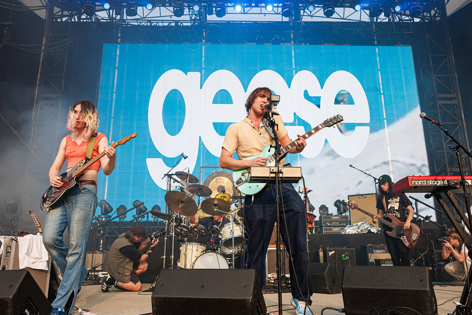 Geese - Band on stage